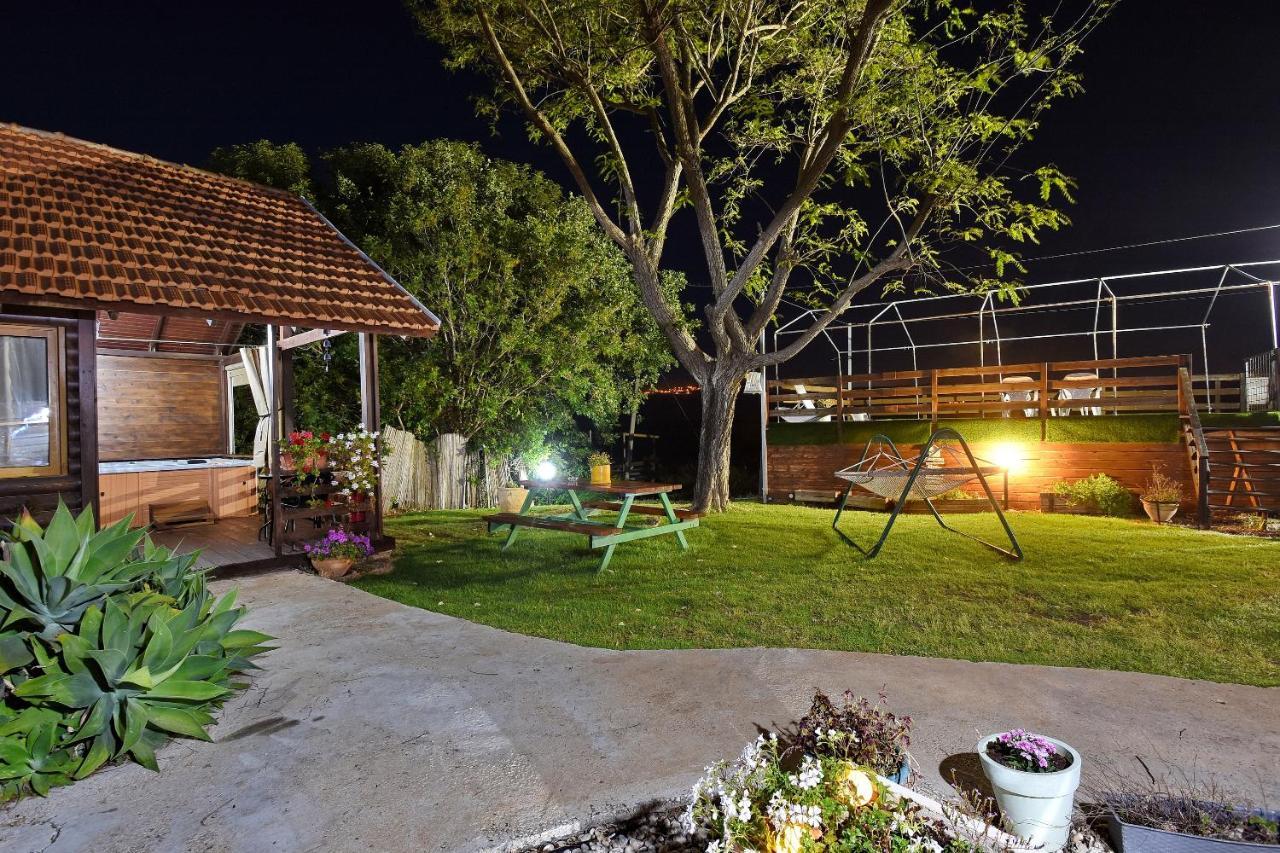 Biktot Nofim Vila Manot Exterior foto